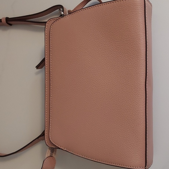 Like New Brighton Beckman Organizer Purse Color Buff Nude Pebbled Leather - Picture 5 of 11